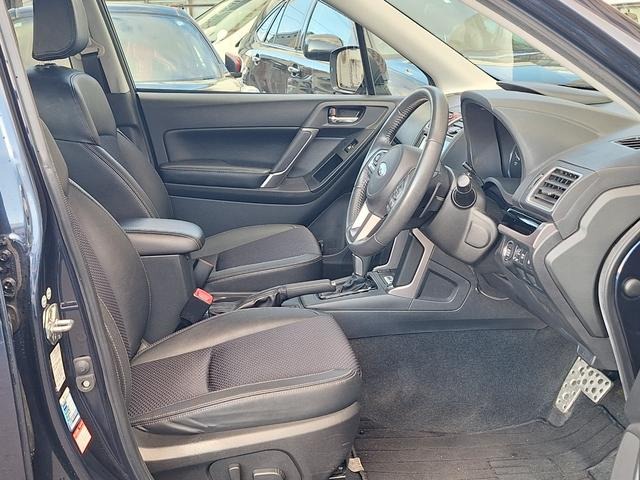 SUBARU FORESTER 2017